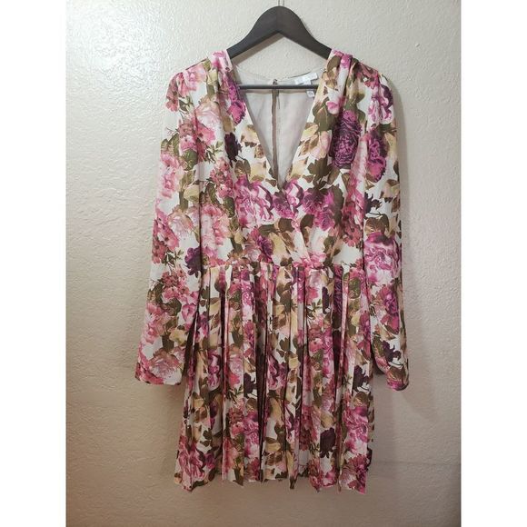 Leith Floral Long Sleeve Pleated Dress Size L